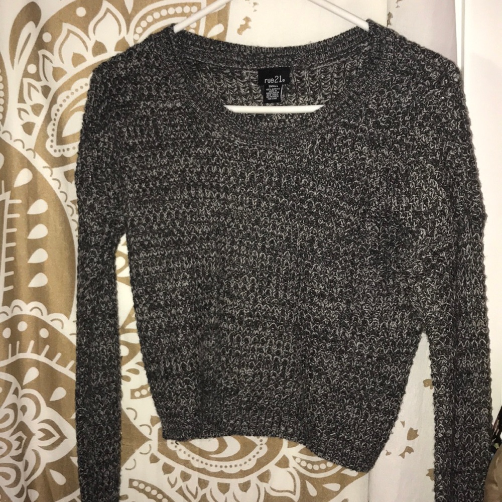 A Crop Top Sweater